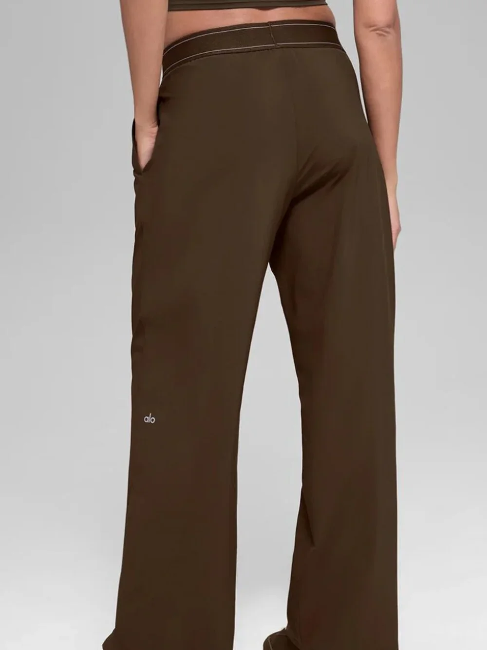 ALO Yoga Straight Leg Espresso Pants💌Modern Timeless Closet Favorite Regular🍰